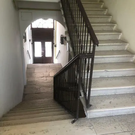 Sweet With Free Private Parking * 풀라