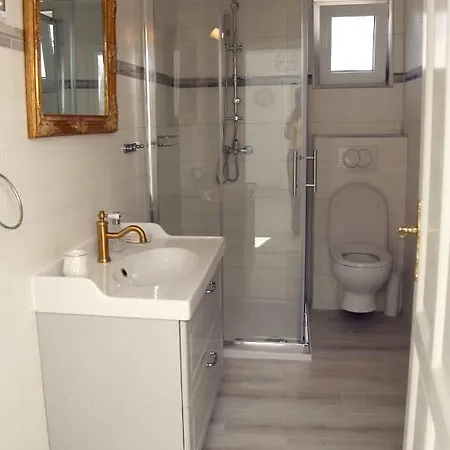 Sweet With Free Private Parking Apartament *