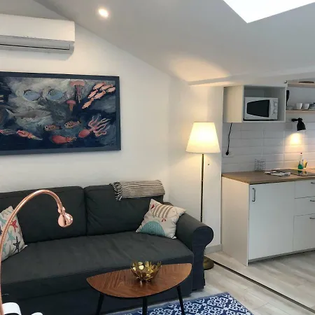 Sweet With Free Private Parking *