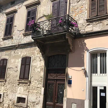 Sweet With Free Private Parking Apartament Pula