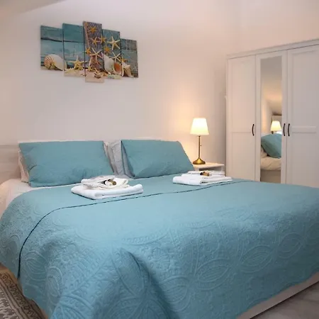 Sweet With Free Private Parking Apartman