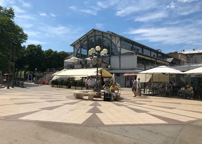 Sweet With Free Private Parking Apartman