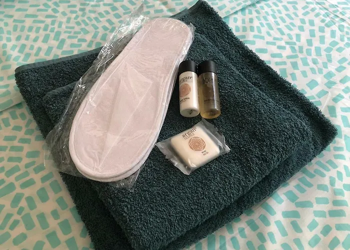 Lägenhet Sweet With Free Private Parking *