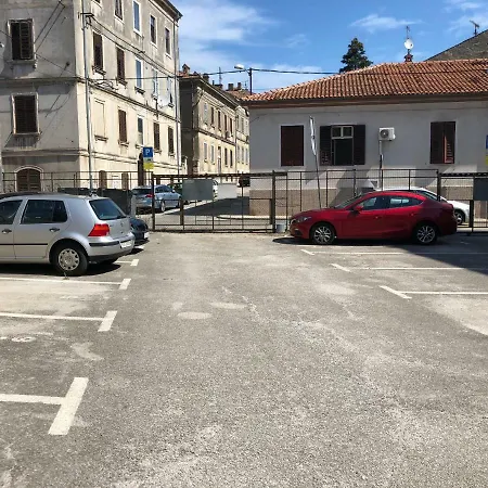 Apartamento Sweet With Free Private Parking